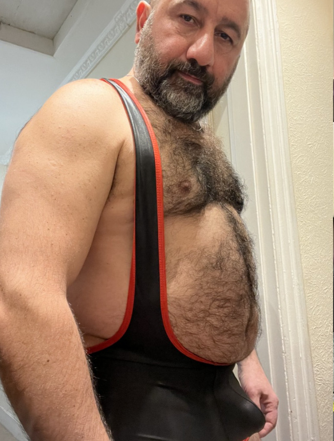 Hairy Daddy 1