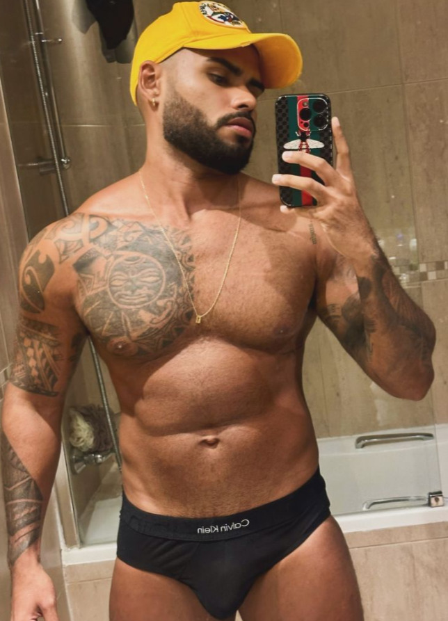 Henry Bruno 29