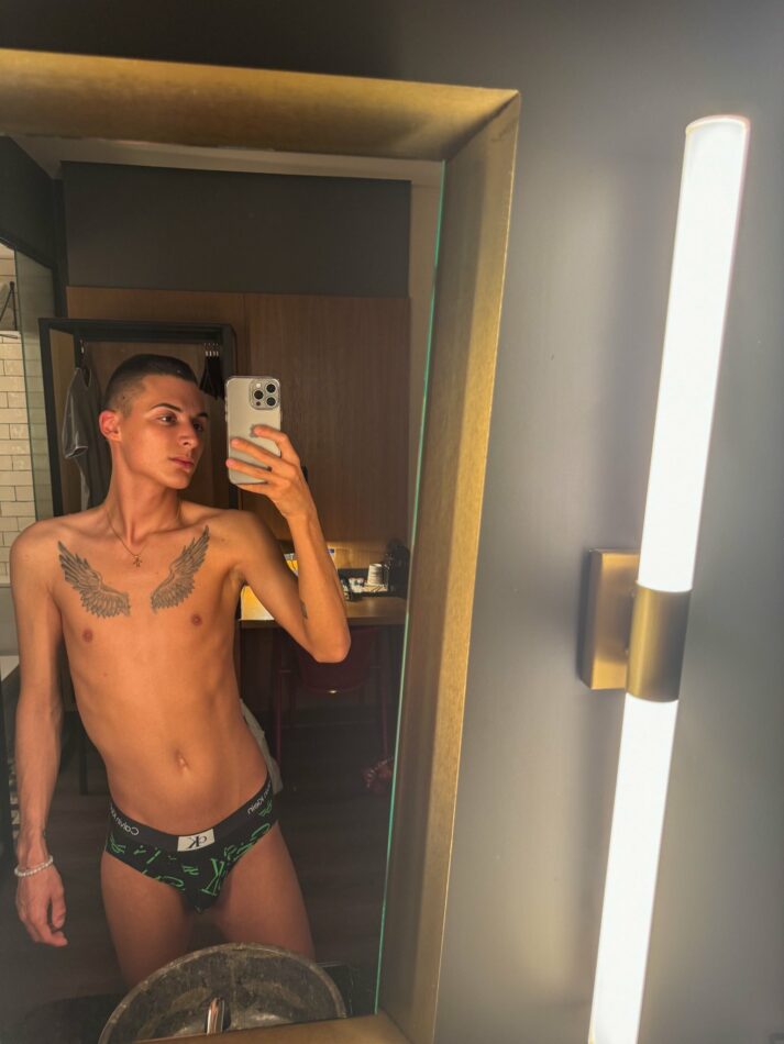 Mihail Twink 44