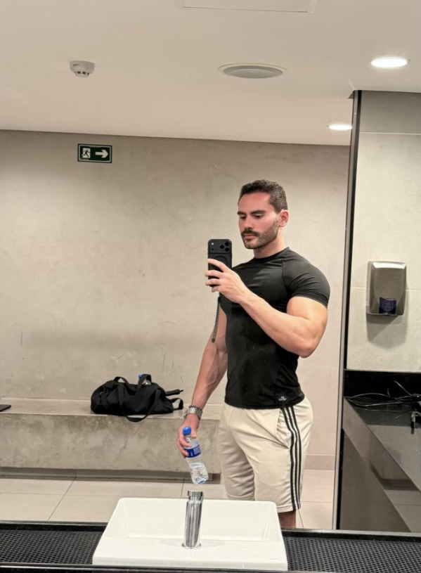 Pedro 12