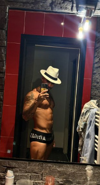 Dominic 11