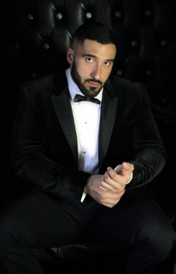 Sebastian 16