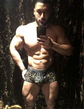 Sebastian 23