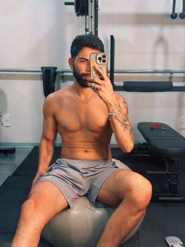 Kevin Leal 26